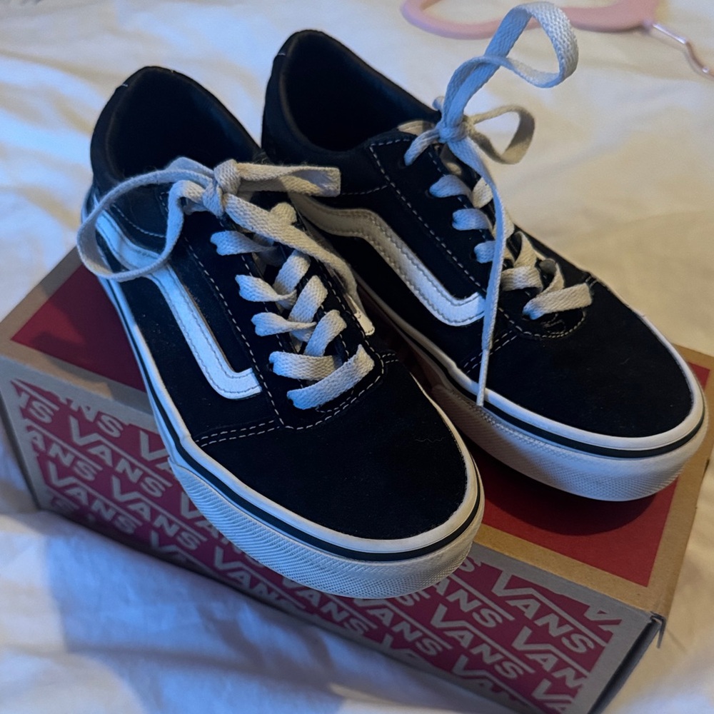 Black Vans - Ward